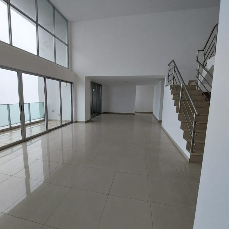 Costa del Este Vista Al Mar: Apartamento Tipo Loft, 363 m², 3 Recámaras + Cbe