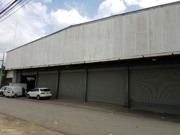 GALERA/BODEGA EN LLANO BONITO: CÉNTRICA, DE FÁCIL ACCESO, PARA USTED!
