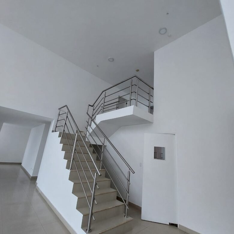 Costa del Este Vista Al Mar: Apartamento Tipo Loft, 363 m², 3 Recámaras + Cbe