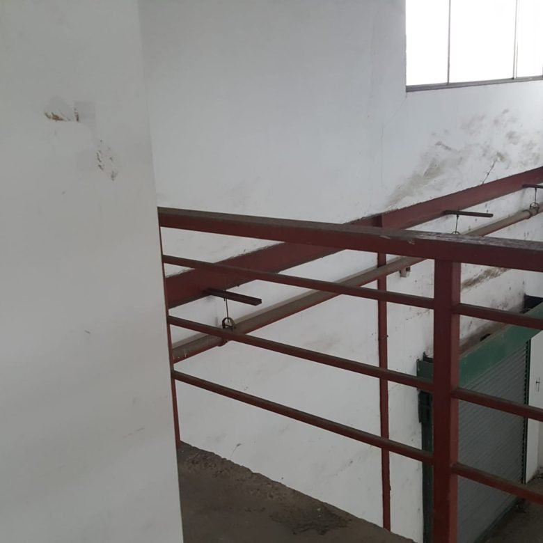 Galera – Bodega: 691 m², Ancon, Parque Industrial, con Oficinas