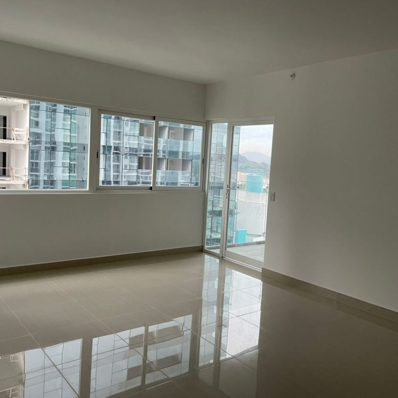 Bella Vista / Cinta Costera: Cerca Parque Urraca, Gv 43, Apto de 2 Recs, Lb