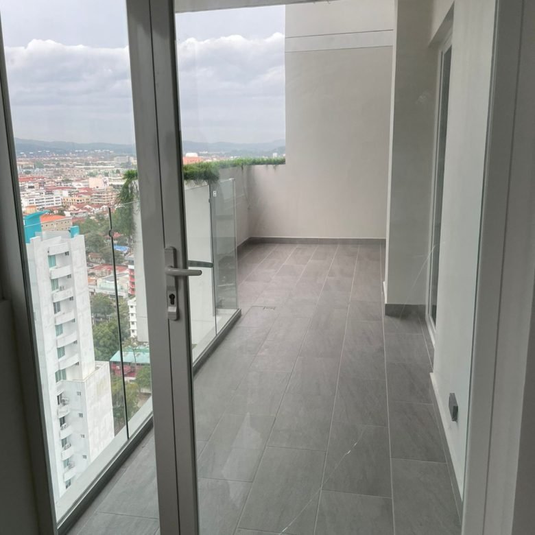 Bella Vista / Cinta Costera: Cerca Parque Urraca, Gv 43, Apto de 2 Recs, Lb