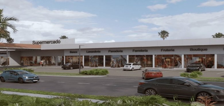 Chorrera, Entrada a Las Mendozas: Local Comercial en Plaza con Parkings