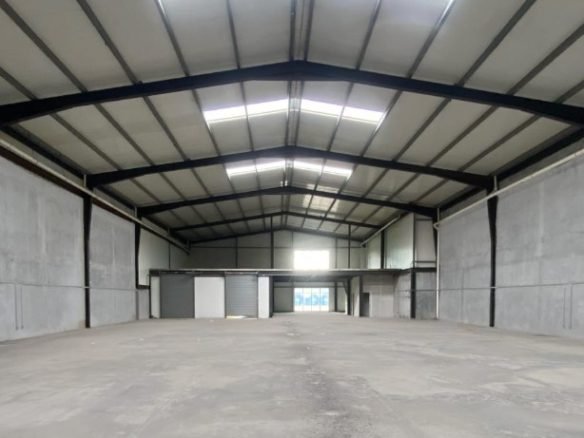 Bodega, Milla 8: Con 3208m2, Con 10.75mts de altura, Elevador de Carga