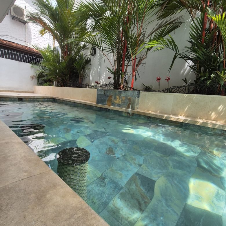 Casa en Altos del Golf: Moderna, con Piscina, con Rooftop, 4 Recámaras