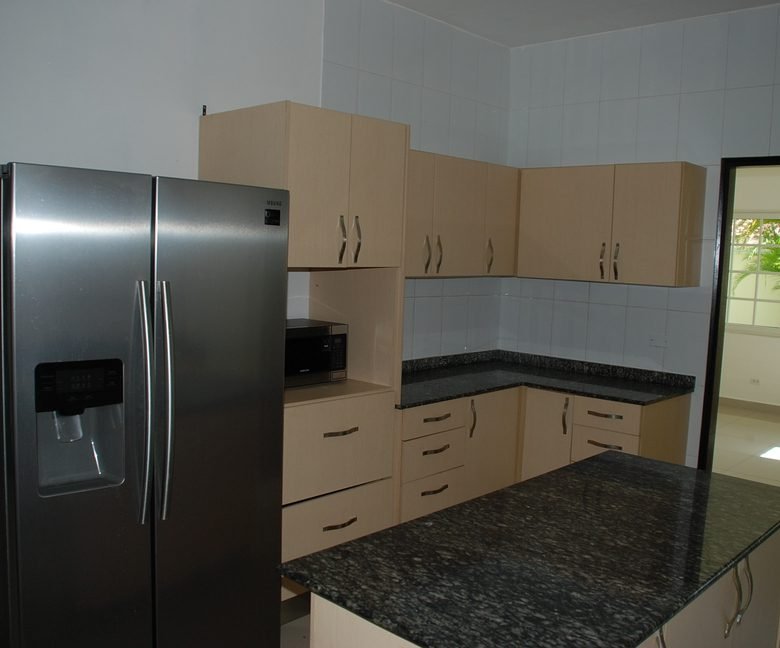 Costa Sur – Villa Valencia: Residencial con Seguridad 24hrs, de excelente nivel