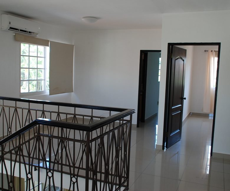 Costa Sur – Villa Valencia: Residencial con Seguridad 24hrs, de excelente nivel
