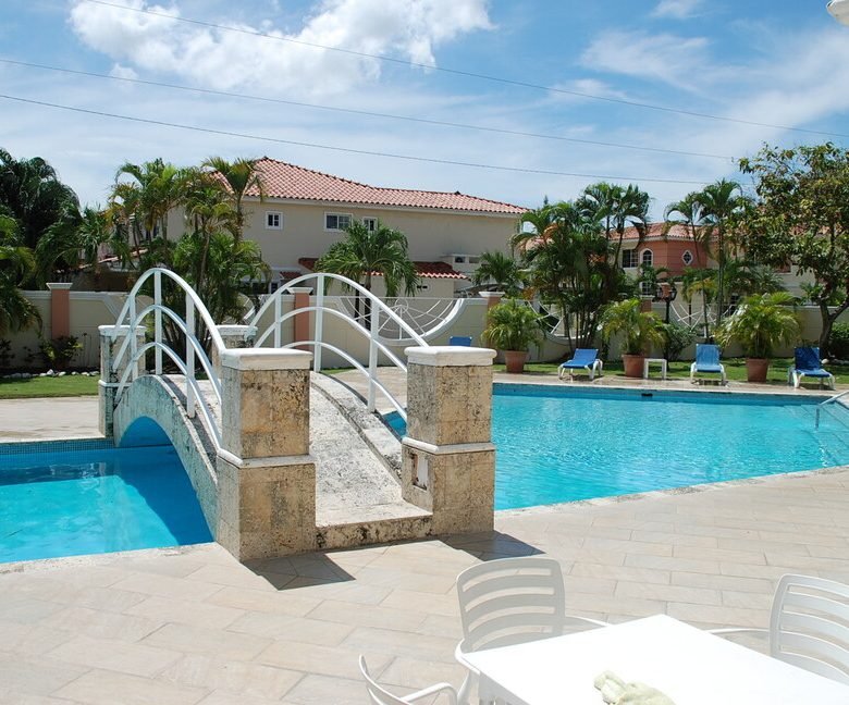 Costa Sur – Villa Valencia: Residencial con Seguridad 24hrs, de excelente nivel