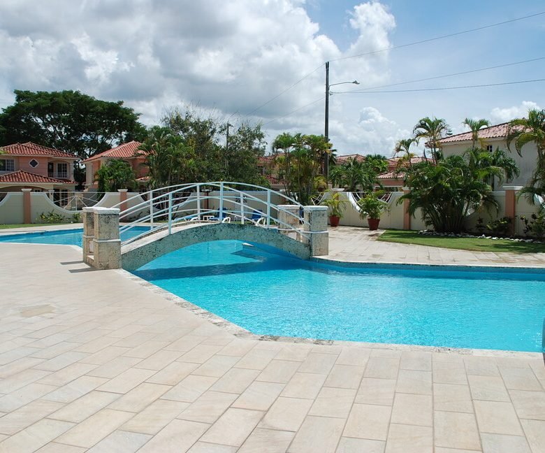 Costa Sur – Villa Valencia: Residencial con Seguridad 24hrs, de excelente nivel