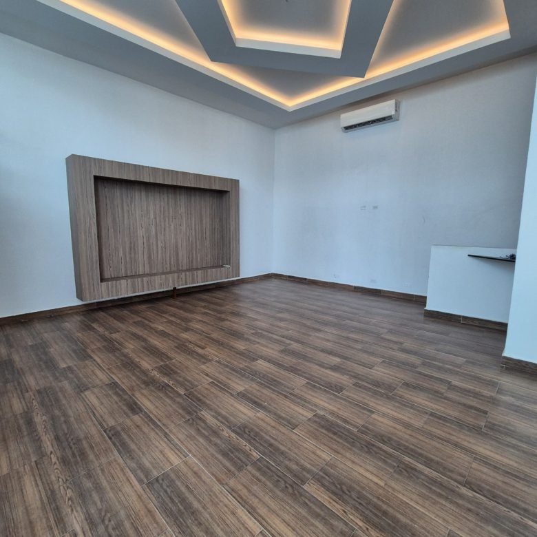 Casa en Altos del Golf: Moderna, con Piscina, con Rooftop, 4 Recámaras