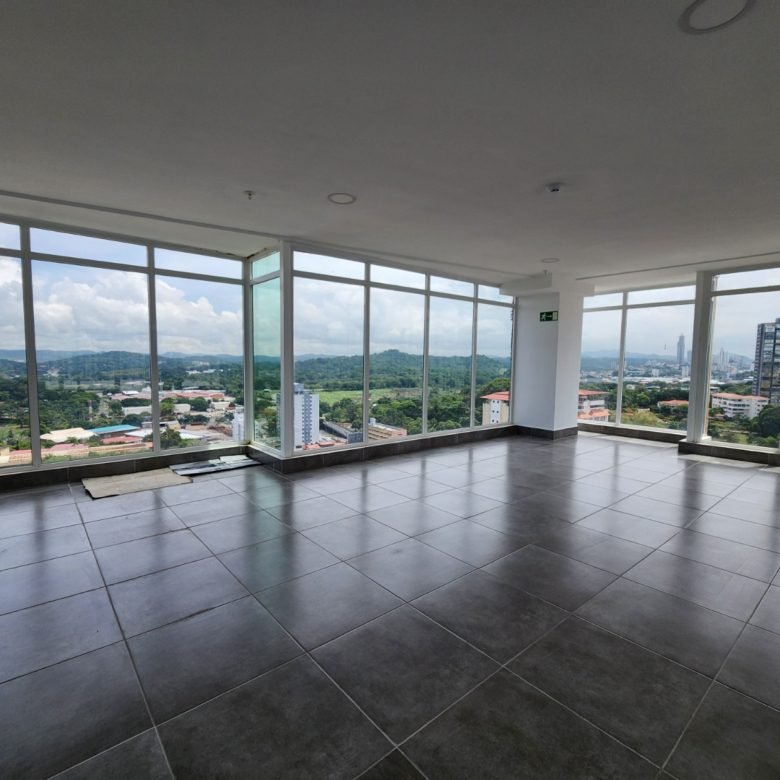 Bella Vista – Local Comercial de Roof – Top: con Terrazas Abiertas, Punto de Gas