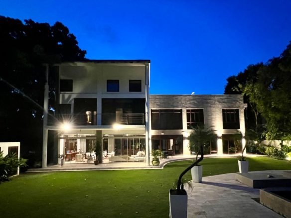 Casa frente al Mar en Costa del Este – Ciudad de Panamá, Residencial con Seguridad 24/7