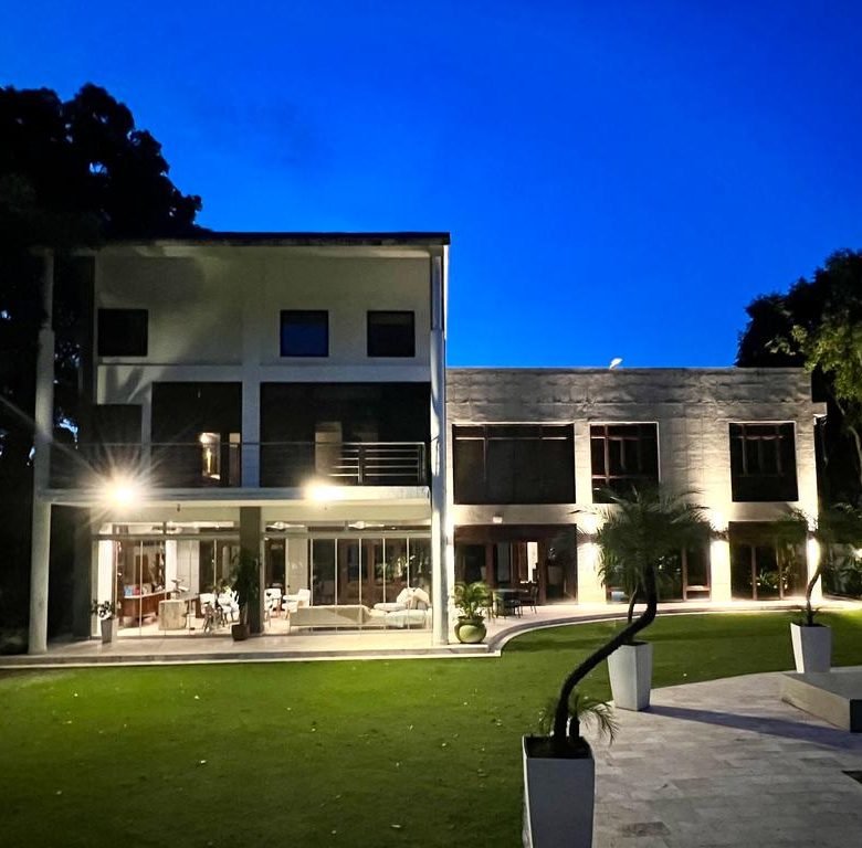 Casa frente al Mar en Costa del Este – Ciudad de Panamá, Residencial con Seguridad 24/7