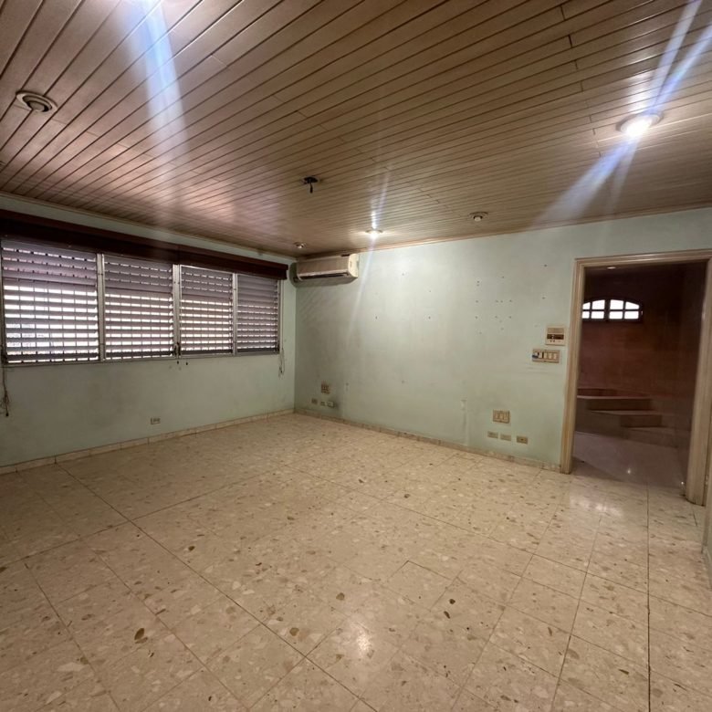 Obarrio – Area Bancaria: Planta Baja de Casa para Uso Comercial RM1-MCU3