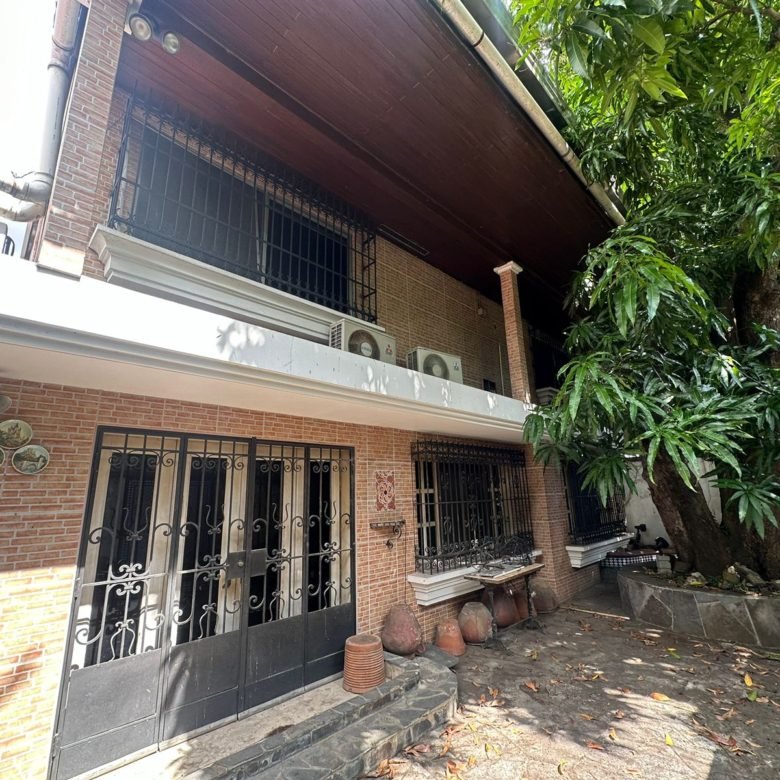 Obarrio – Area Bancaria: Planta Baja de Casa para Uso Comercial RM1-MCU3