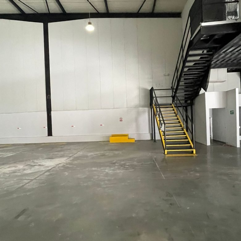 Bodega – Tocumen, Mañanita Cerca Aeropuerto y Entrada Corredor: Bodega Alta