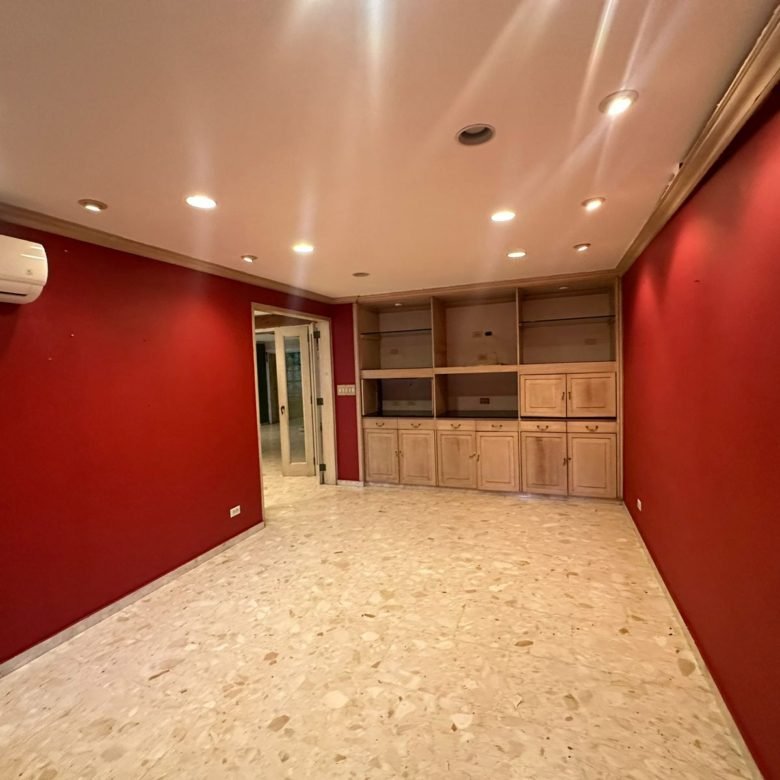 Obarrio – Area Bancaria: Planta Baja de Casa para Uso Comercial RM1-MCU3