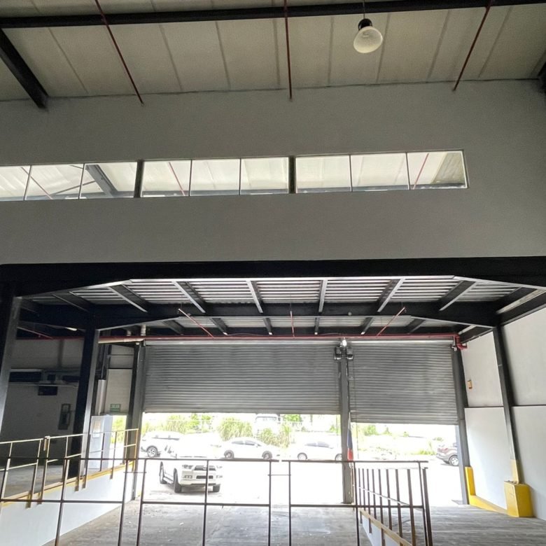 Bodega – Tocumen, Mañanita Cerca Aeropuerto y Entrada Corredor: Bodega Alta