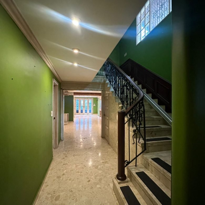 Obarrio – Area Bancaria: Planta Baja de Casa para Uso Comercial RM1-MCU3