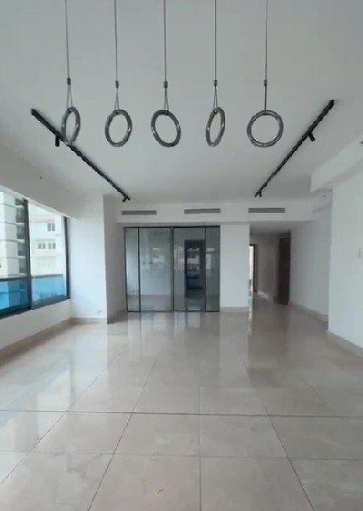 Paitilla, de Lujo: Torre Nueva, Lujoso Apartamento con 3 Recámaras