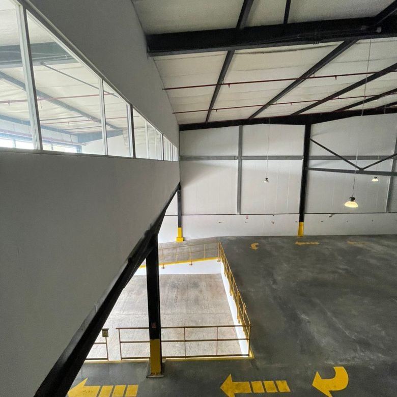 Bodega – Tocumen, Mañanita Cerca Aeropuerto y Entrada Corredor: Bodega Alta