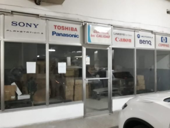 Calle 50 y Via Brasil: Local de Nivel Estacionamientos, Nivel – 100