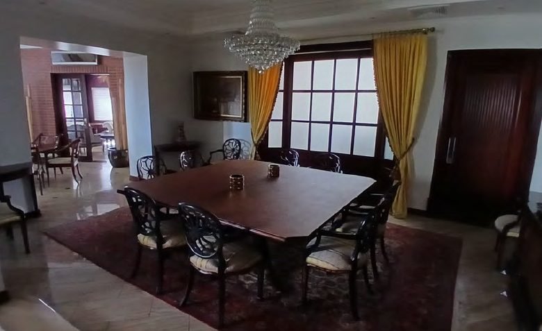 Paitilla, Comunidad Judia y Multi-Cultural: Edificio – Casa de 7 niveles, con vista al Mar y Parque