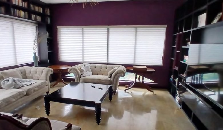 Paitilla, Comunidad Judia y Multi-Cultural: Edificio – Casa de 7 niveles, con vista al Mar y Parque