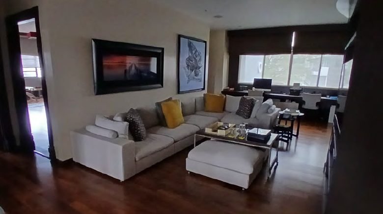 Paitilla, Comunidad Judia y Multi-Cultural: Edificio – Casa de 7 niveles, con vista al Mar y Parque