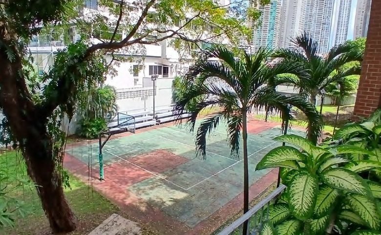 Paitilla, Comunidad Judia y Multi-Cultural: Terreno, frente al Mar y Parque