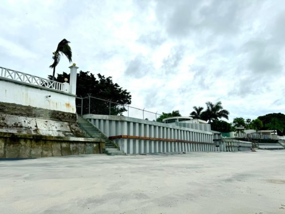 Coronado – Frente a Playa: Lote plano de 2025m2 con árboles para su mayor disfrute