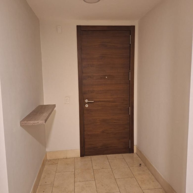 Santa Maria – Vista Ciudad y Campo de Golf: Greenview de 215 m², Lb, Pisos de Marmol