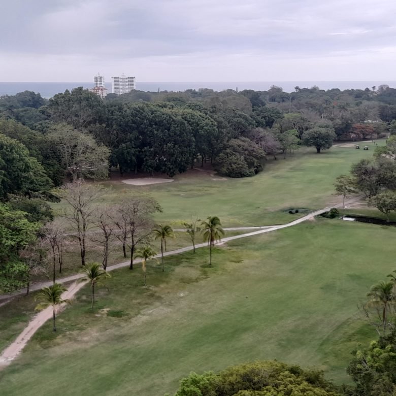 Viva en Playa Coronado con Campo de Golf: Amoblado, Vista Al Mar, Coronado Golf