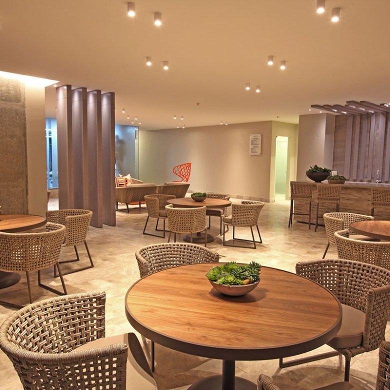 Santa Maria – Vista Ciudad y Campo de Golf: Greenview de 215 m², Lb, Pisos de Marmol