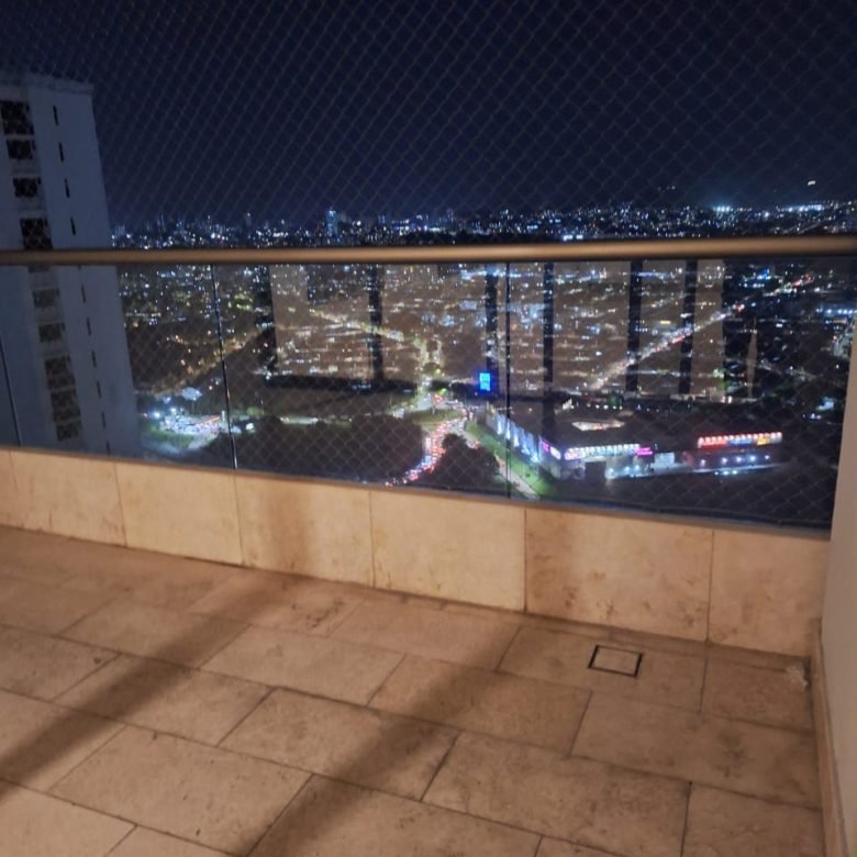 Santa Maria – Vista Ciudad y Campo de Golf: Greenview de 215 m², Lb, Pisos de Marmol