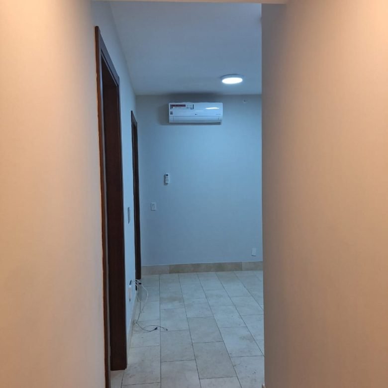 Santa Maria – Vista Ciudad y Campo de Golf: Greenview de 215 m², Lb, Pisos de Marmol