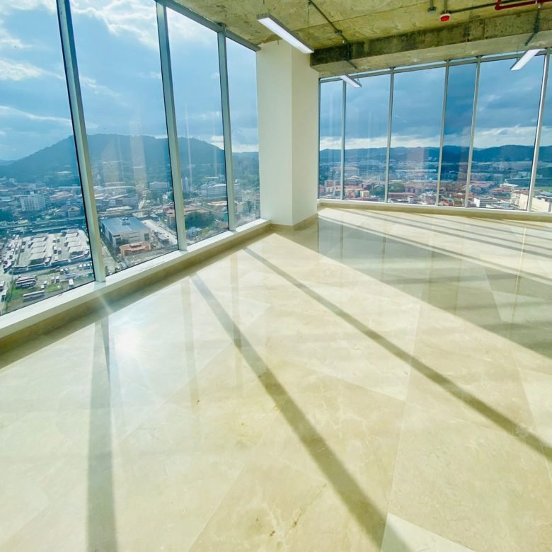 Av Balboa – Frente Al Mar: Oficina, con piso de Marmol