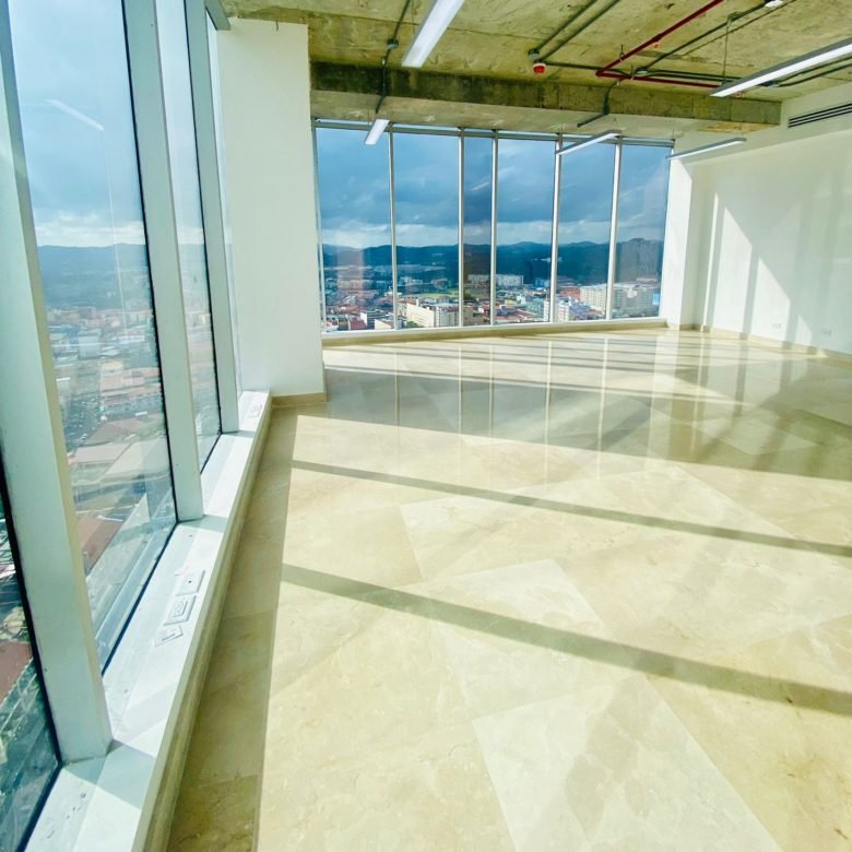 Av Balboa – Frente Al Mar: Oficina, con piso de Marmol