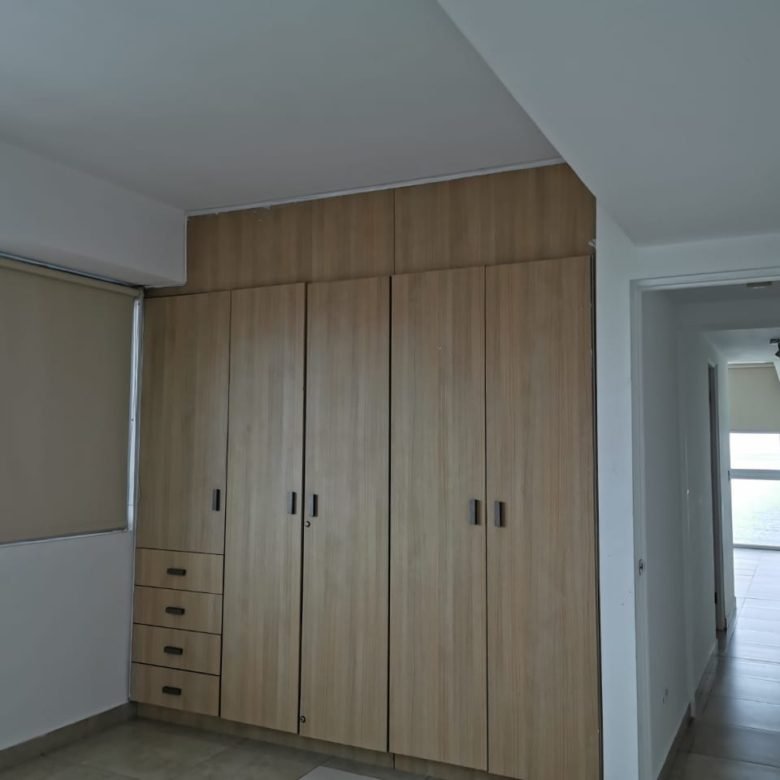 Av Balboa – Frente Al Mar: Apartamento de 145 m², 2 Recámaras Vista Al Mar