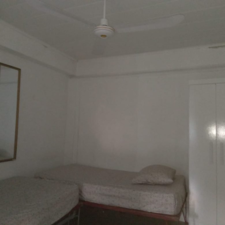Balboa, Ancon, Sector del Canal: Casa de 7 recámaras con Aires Acondicionados