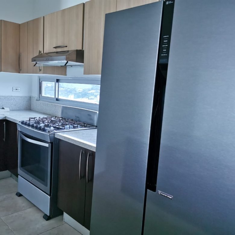 Av Balboa – Frente Al Mar: Apartamento de 145 m², 2 Recámaras Vista Al Mar