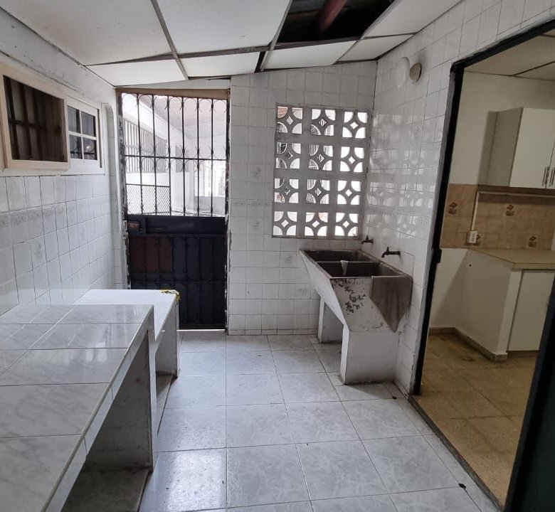 Entrada a Costa del Este / Chanis: Casa de 5 Recámaras, Garita de Seguridad 24hrs