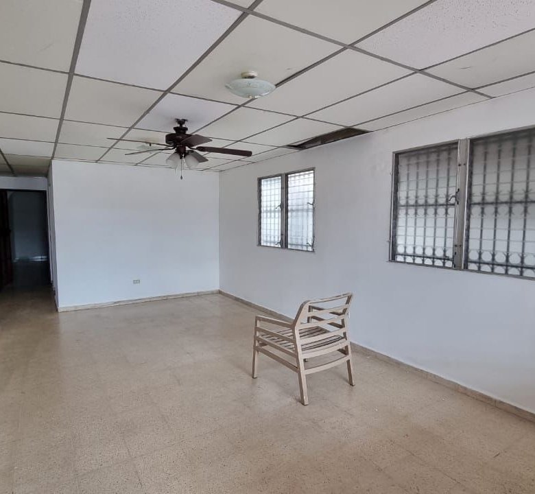 Entrada a Costa del Este / Chanis: Casa de 5 Recámaras, Garita de Seguridad 24hrs
