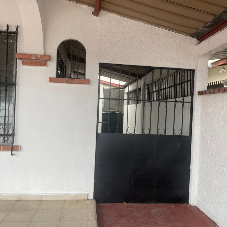 Entrada a Costa del Este / Chanis: Casa de 5 Recámaras, Garita de Seguridad 24hrs
