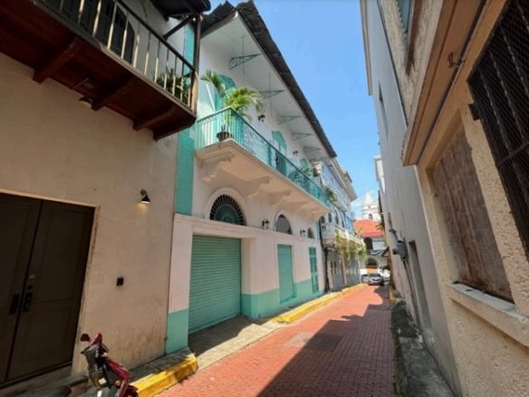 Casco Viejo – San Felipe: Casa Completa RMH1-C1