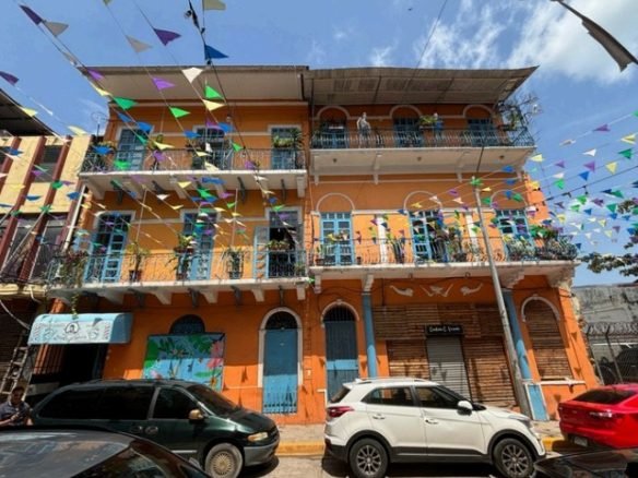 Casco Viejo – Santa Ana: Casa Completa RMH2-C1