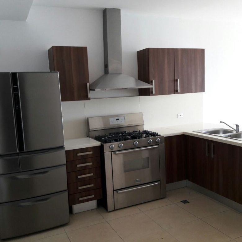 Punta Pacifica – Oasis Piso Alto: Amoblado – 96 m², 2 Recamaras, 2 baños