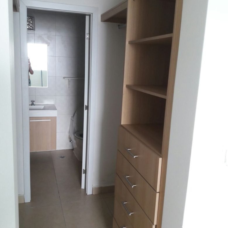 Punta Pacifica – Oasis Piso Alto: Amoblado – 96 m², 2 Recamaras, 2 baños