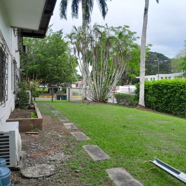 Casa en Cardenas Area del Cana, Detrás de Embajada US, con Garita de Seguridad
