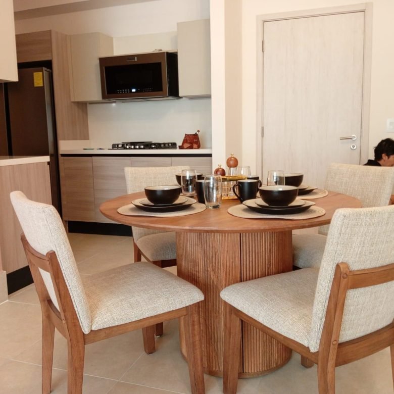 SANTA MARIA, OCEAN HOUSE: AMOBLADO, 2 RECAMARAS, 2.5 BAÑOS